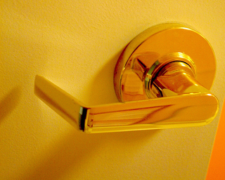 Illustration for article titled Why Vancouver's banning doorknobs